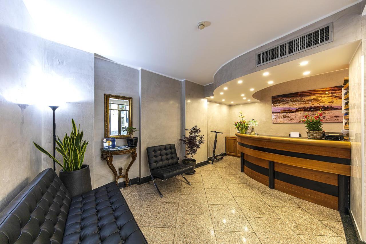 Intra Hotel Exterior photo